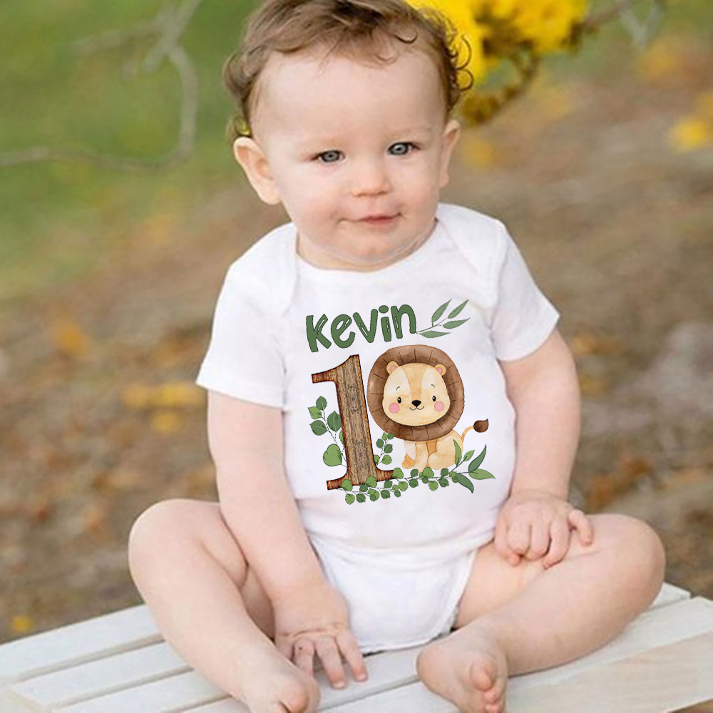 Personalised Safari Animal wit - Baby Clothing Name recension och pris